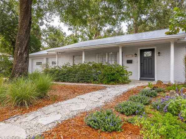 8024 W Hiawatha St, Tampa, FL 33615
