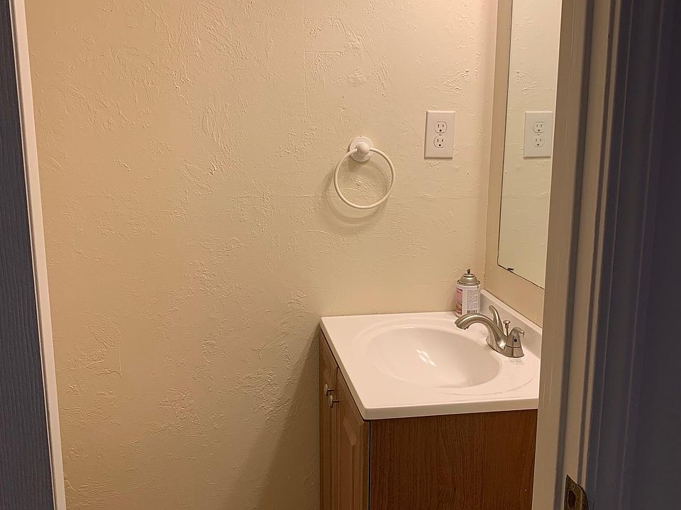 1/2 bathroom downstairs