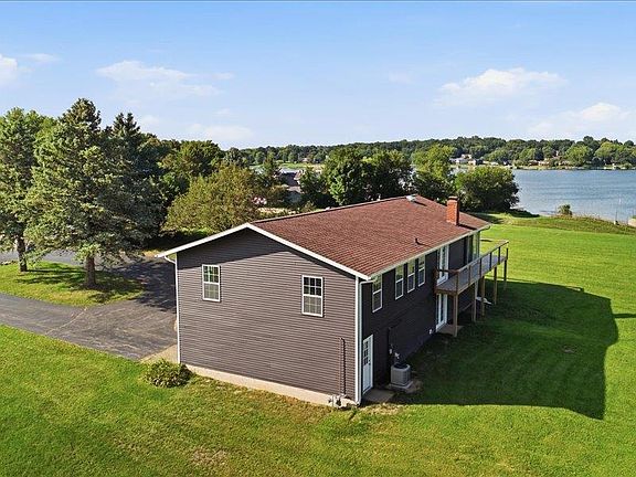 2nd image of 1722 Baintree Rd