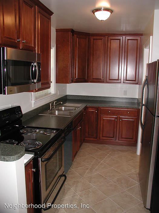 2nd image of 106 Longwood Dr #A