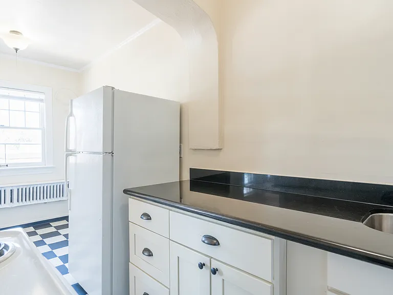 Austin Apartments — Photo 11