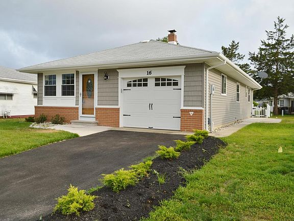 2nd image of 16 Salerno Ct