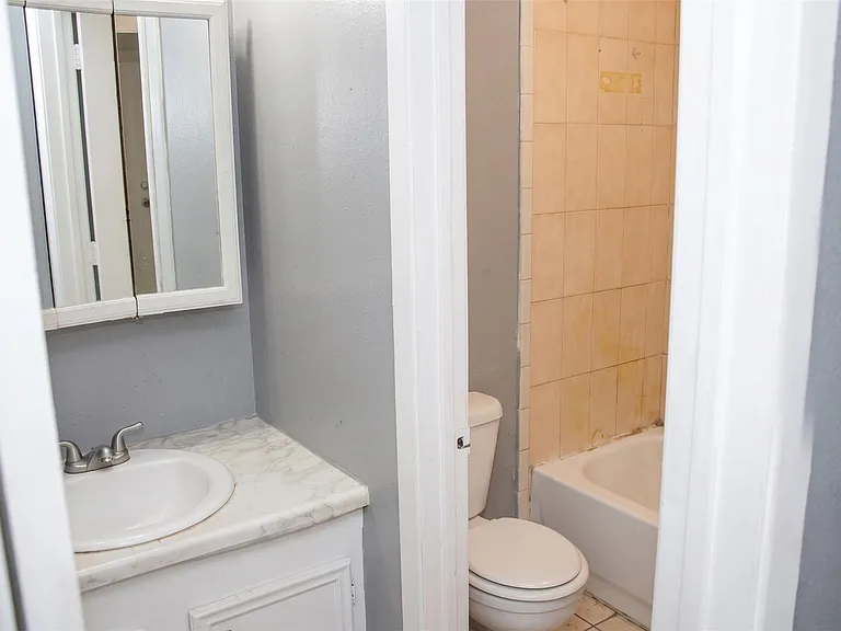 306 Willowick St — Photo 9