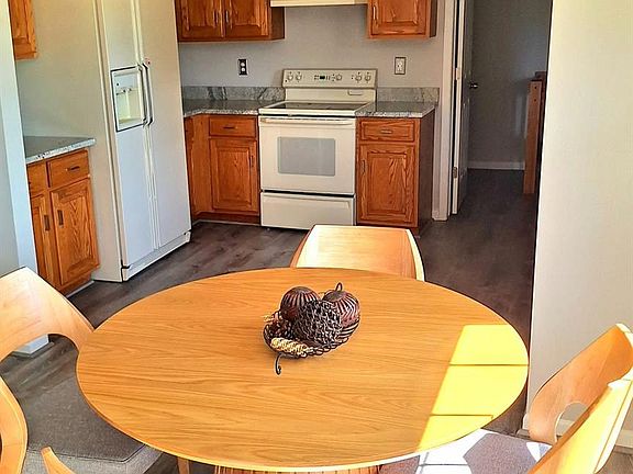 5th image of 21767 Brookside North Dr