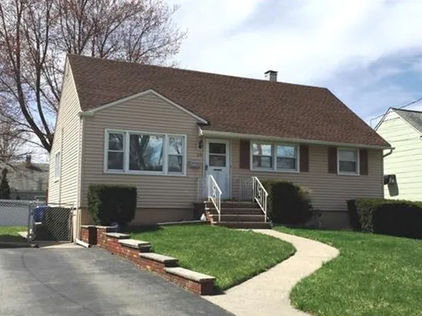 25 Westbury Rd, Iselin, NJ 08830