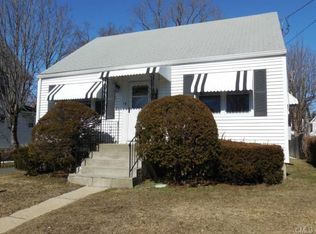 15 Lawrence St, Norwalk, CT 06854