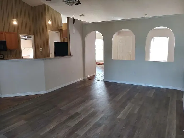14169 Spring Hill Dr — Photo 7