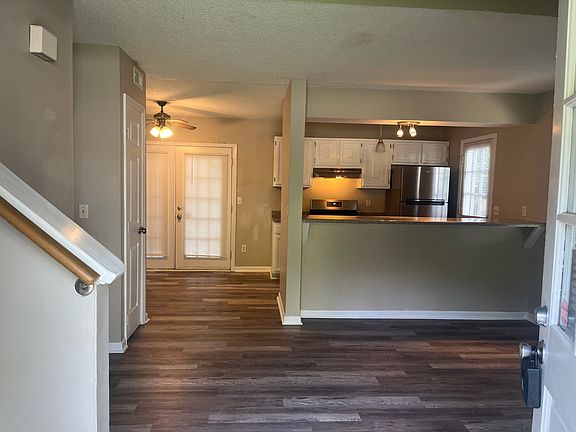 2nd image of 6705 Park Hickory Dr