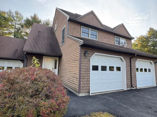 26 Merrymeeting Dr, Portland, ME 04103