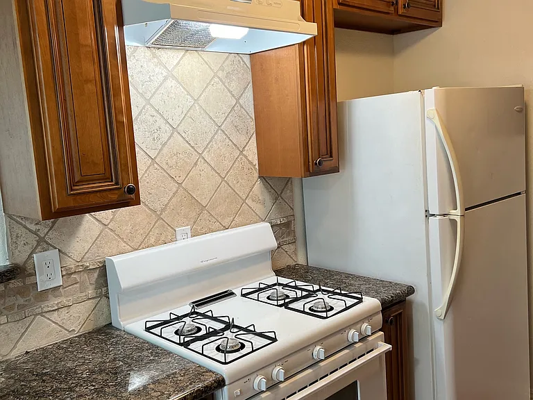 Kitchen cabinets