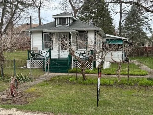 W862 Florence ROAD, Genoa City, WI 53128