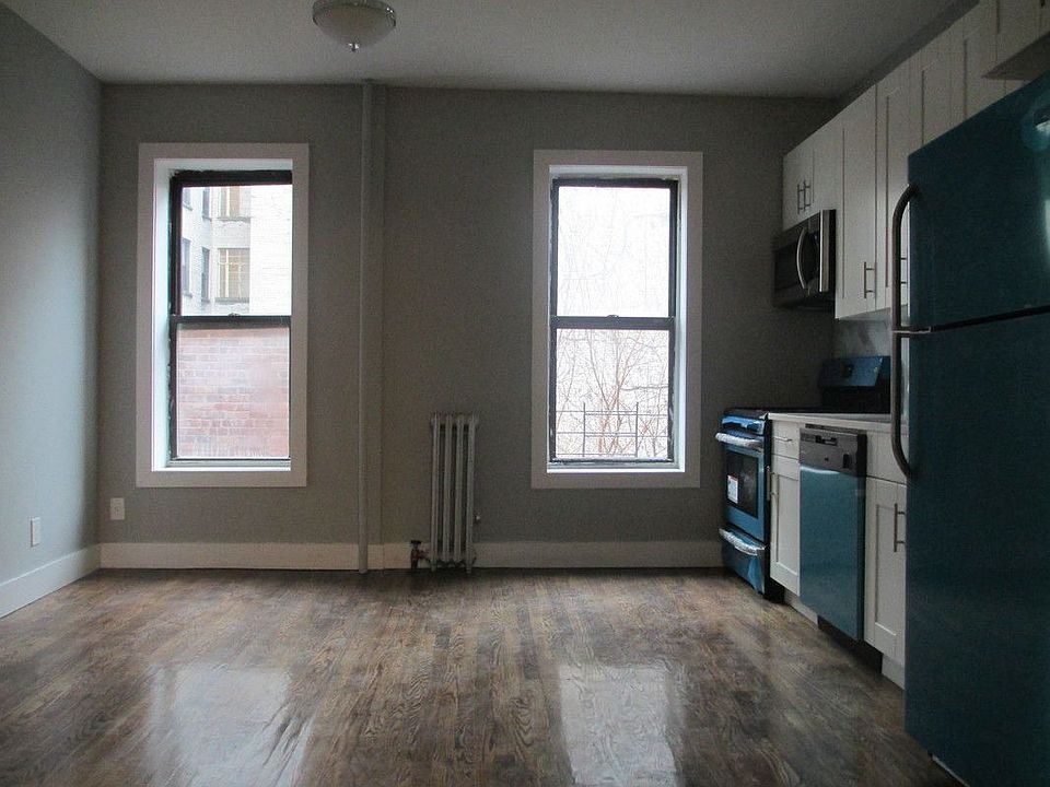 2nd image of 1464 Ocean Ave APT B7
