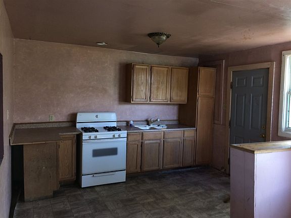 3rd image of 2325 N Gonzales St