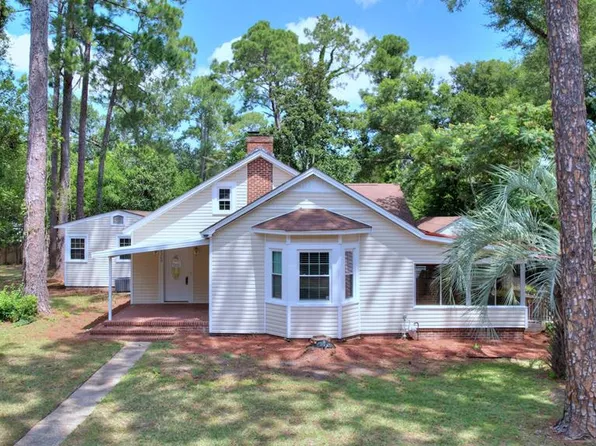 1209 Maryland Dr, Albany, GA 31707