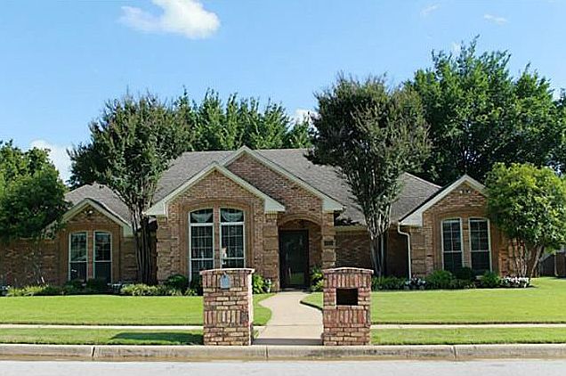 1st image of 812 Teal Ln