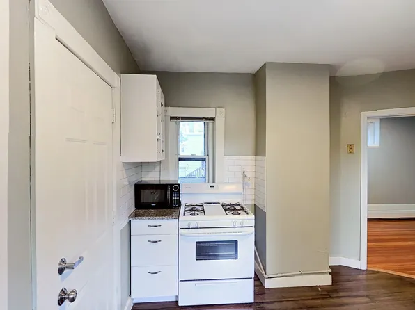 4A Weld Ave #1R, Roxbury, MA 02119