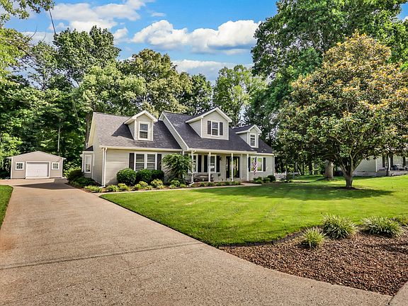 5th image of 3424 Clearwater Dr