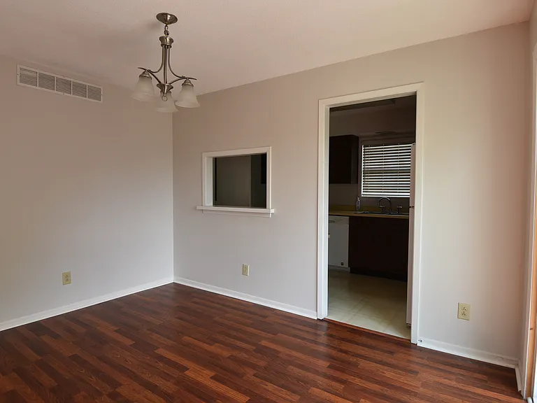 7767 Brams Hill Dr — Photo 10