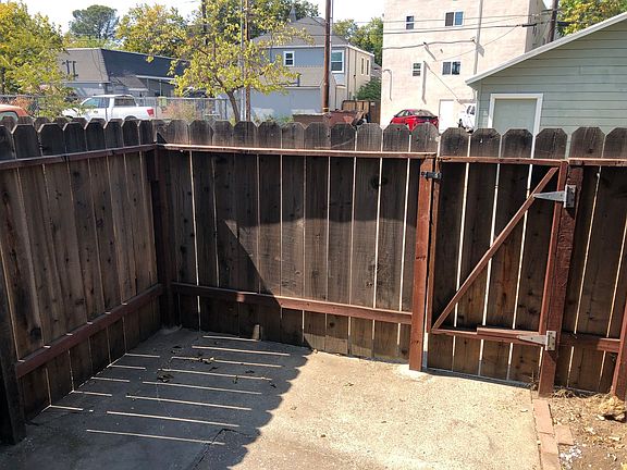 4th image of 218 High St APT 2