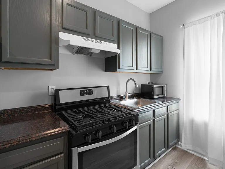 2119 N Charles St #D — Photo 7