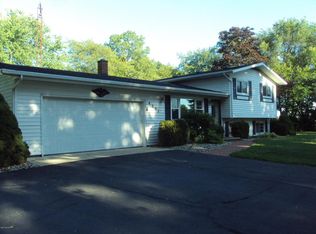 4291 Beck Rd, Jonesville, MI 49250