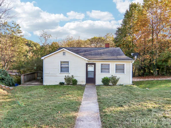 1991 & 1993 Plott Creek Rd, Waynesville, NC 28786