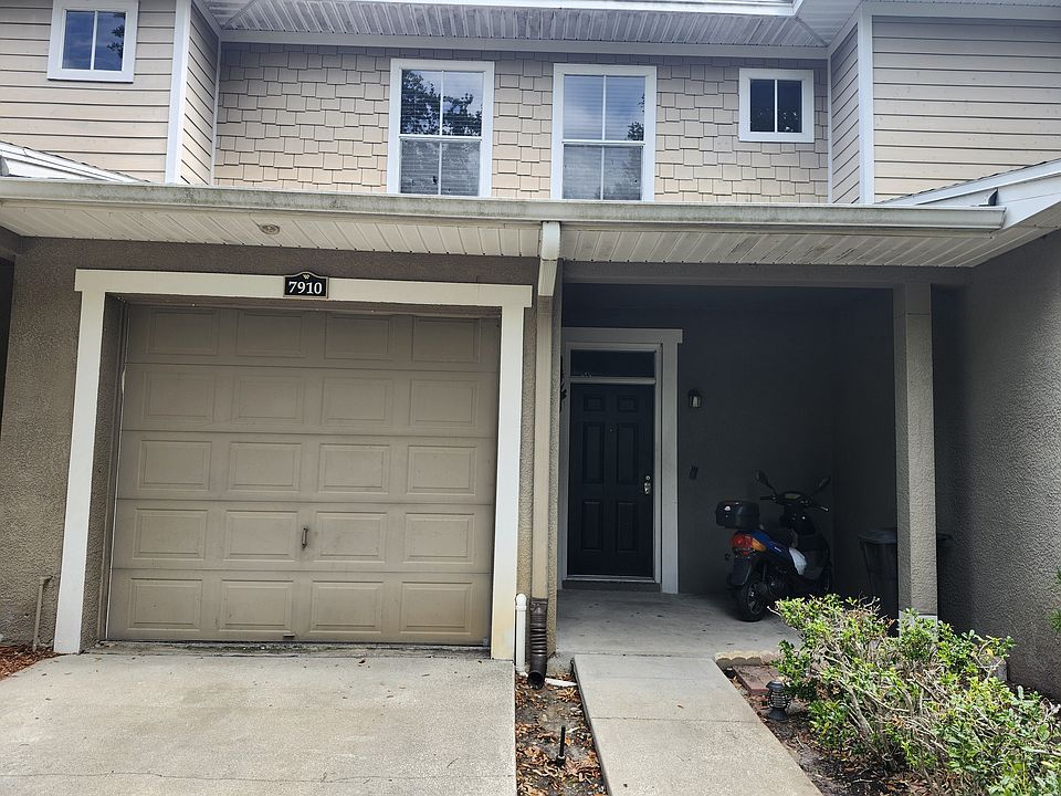 1st image of 7910 New Ross Ct