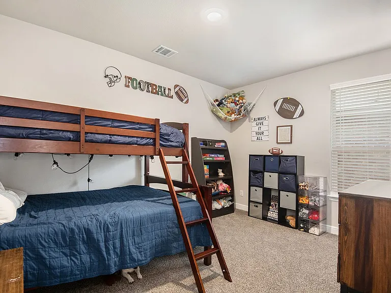 229 Dunmore Dr — Photo 14