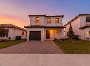 5656 Cerva Lane Ave, Immokalee, FL 34142
