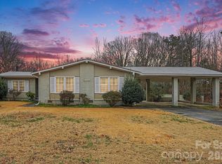 4206 Tipperary Pl, Charlotte, NC 28215