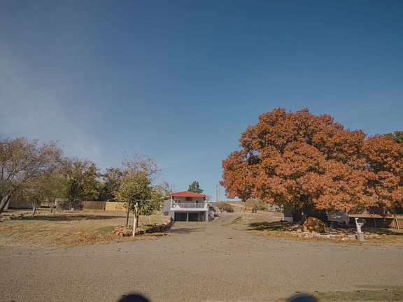 2nd image of 3407 Canyon Rd