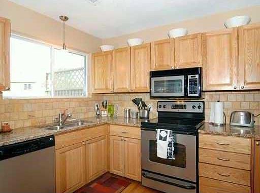 3rd image of 19A Nipmuc Trl