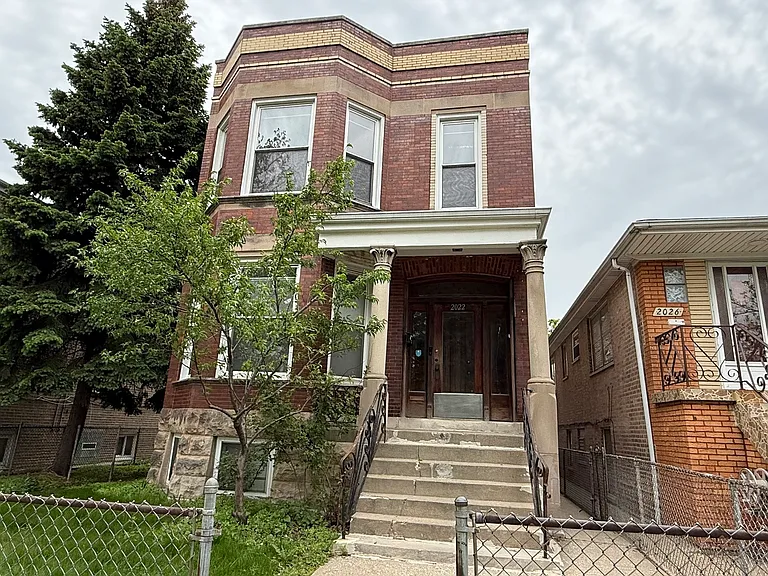 2022 N Lawler Ave #2 — Photo 1