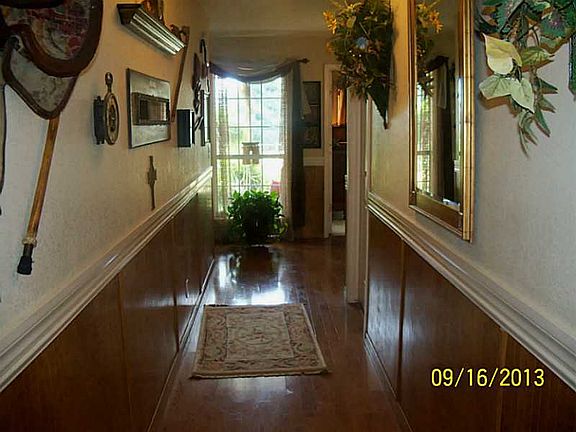 4th image of 12068 Red Oak Dr #2055