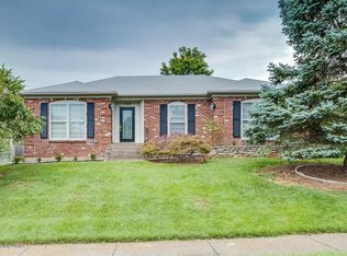 7709 Sunbury Ln, Louisville, KY 40220