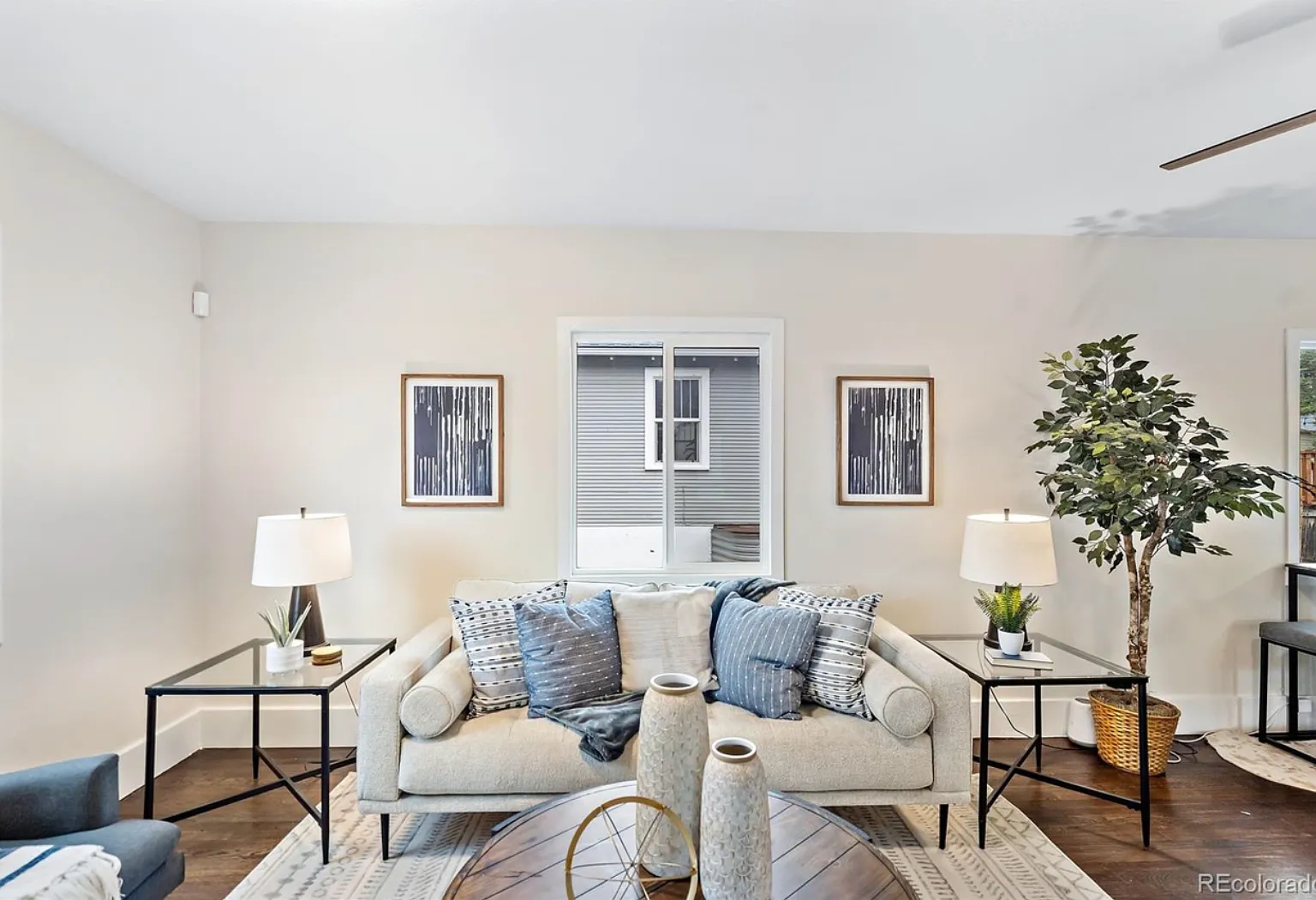 4 bed, 1876 sqft, $4,300 — Photo 3