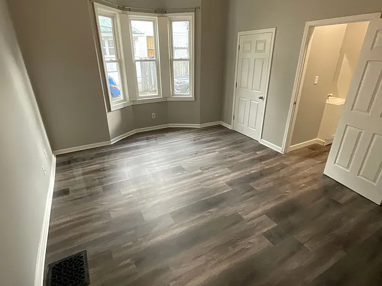 213 N Grant St — Photo 14