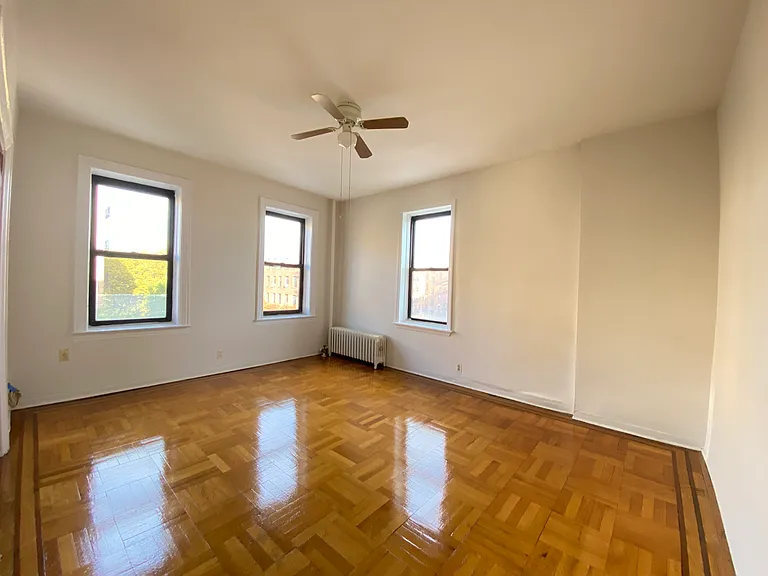 8708 Ridge Blvd #D1 — Photo 3