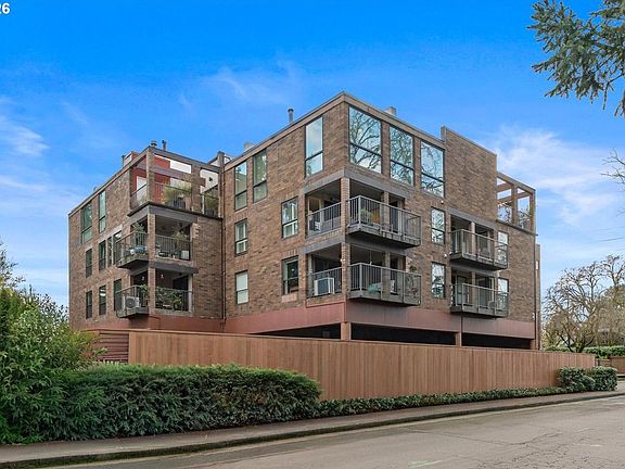 2nd image of 100 Leonard St APT 3-2