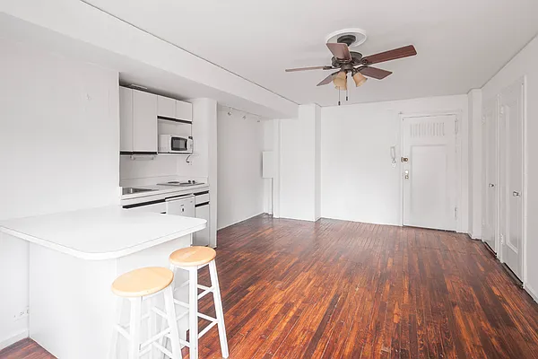 Sold by Compass | media 17