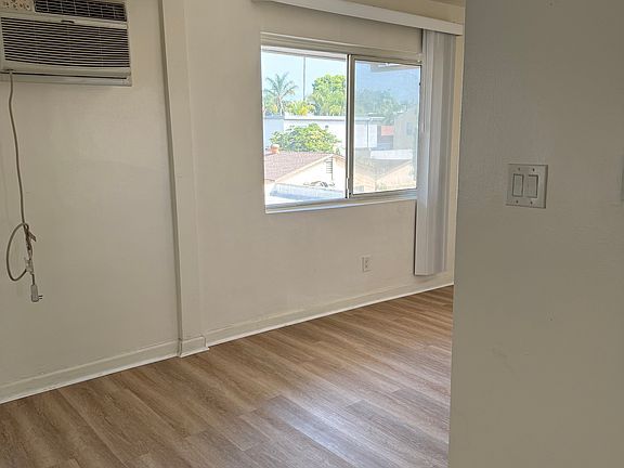 2nd image of 601 E Acacia Ave #G12