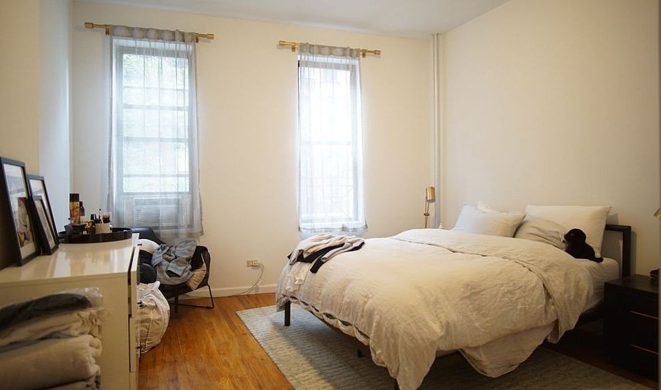 1st image of 27 Prince St APT 1