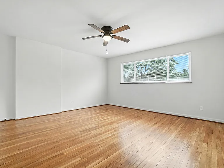 1660 Elmwood Ave — Photo 24
