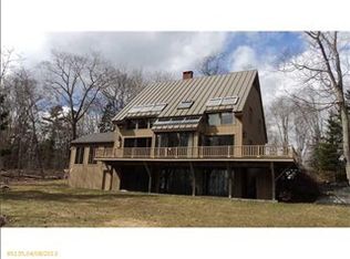 17 Blackberry Ln, Searsport, ME 04974