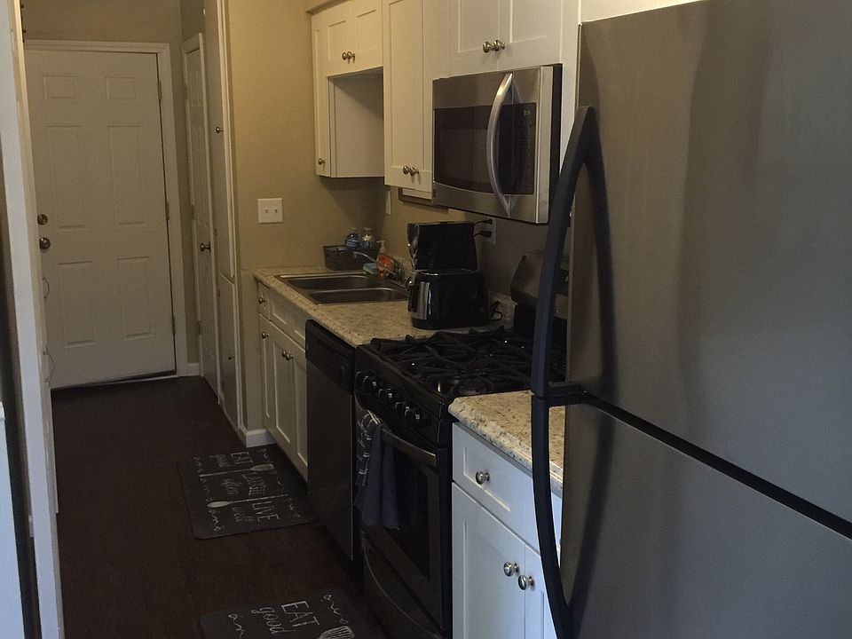 1st image of 3865 Doney St