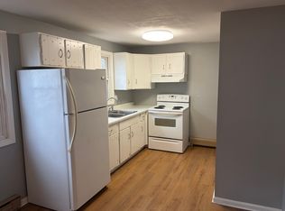 8 Water St APT C, Easthampton, MA 01027