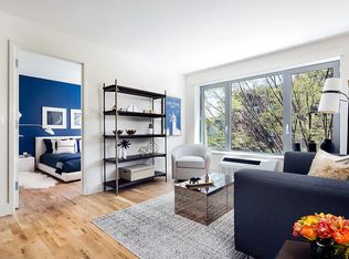 180 Franklin Ave APT 303, Brooklyn, NY 11205