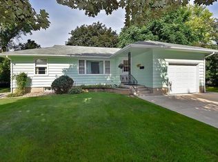 126 9th Ave SE, Faribault, MN 55021