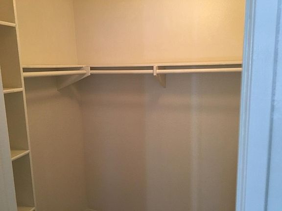 3rd image of 203 Woodland Pkwy Unit 139