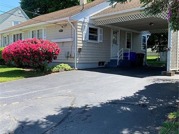 4th image of 105 Lyman Ave